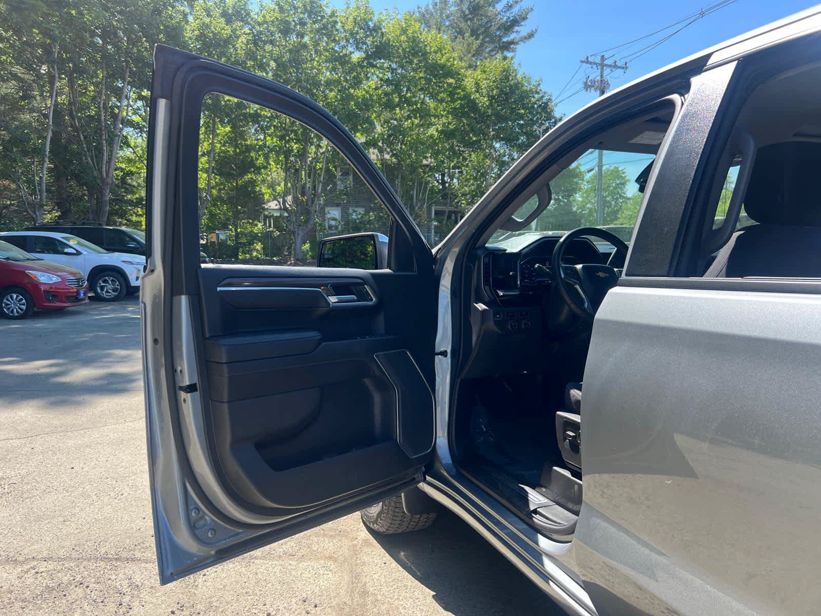 Certified 2023 Chevrolet Silverado 1500 LT AWD/4WD image 15
