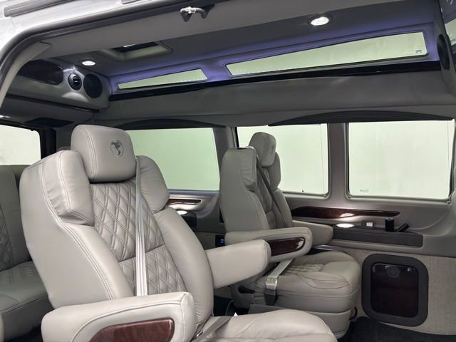 New 2026 GMC Savana 2500 image 43