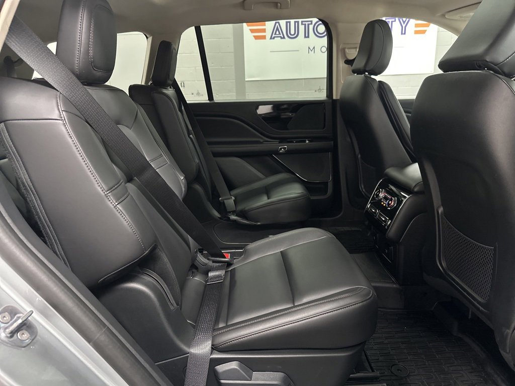 Used 2024 Lincoln Aviator AWD w/ Premium Package image 40