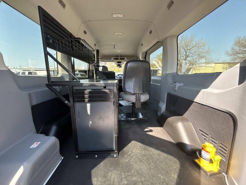 Used 2019 Ford Transit 150 XLT image 10