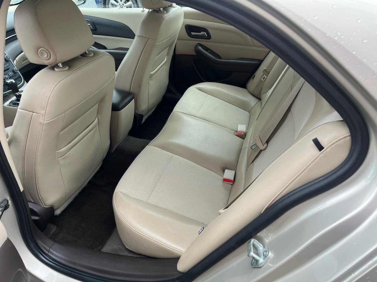 Used 2015 Chevrolet Malibu LT FWD image 26