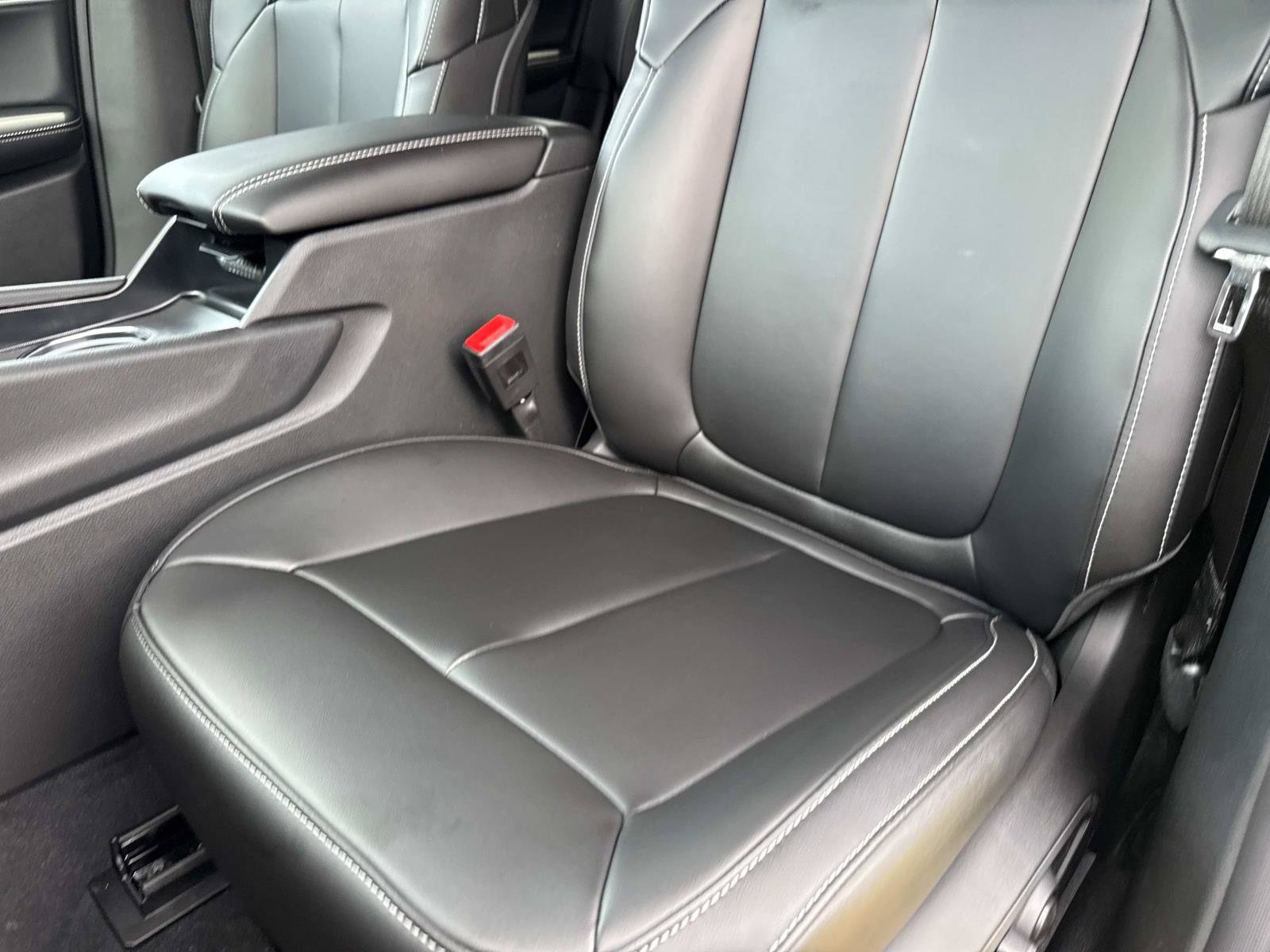 New 2025 Jeep Grand Cherokee Limited w/ Black Appearance Package RWD image 17