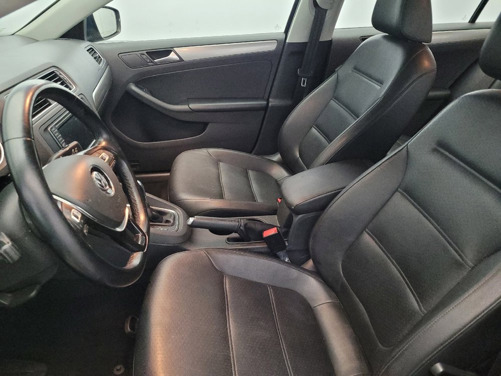 Used 2018 Volkswagen Jetta SE image 17