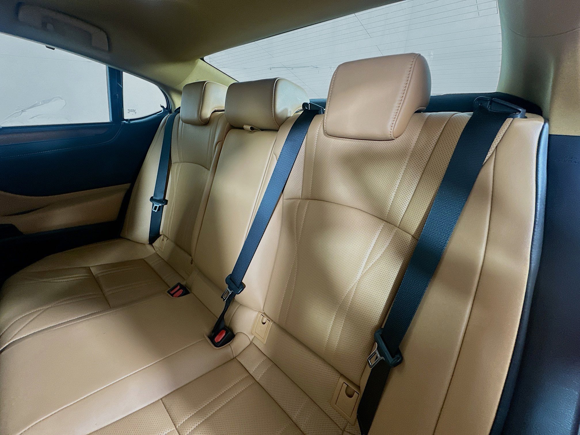 Certified 2024 Lexus ES 350 Ultra Luxury w/ Accessory Package (Z2) FWD image 26