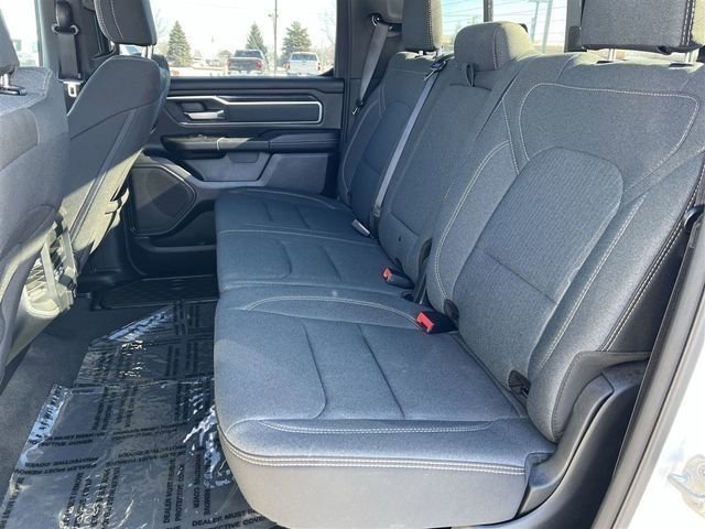Used 2022 RAM 1500 Big Horn AWD/4WD image 33