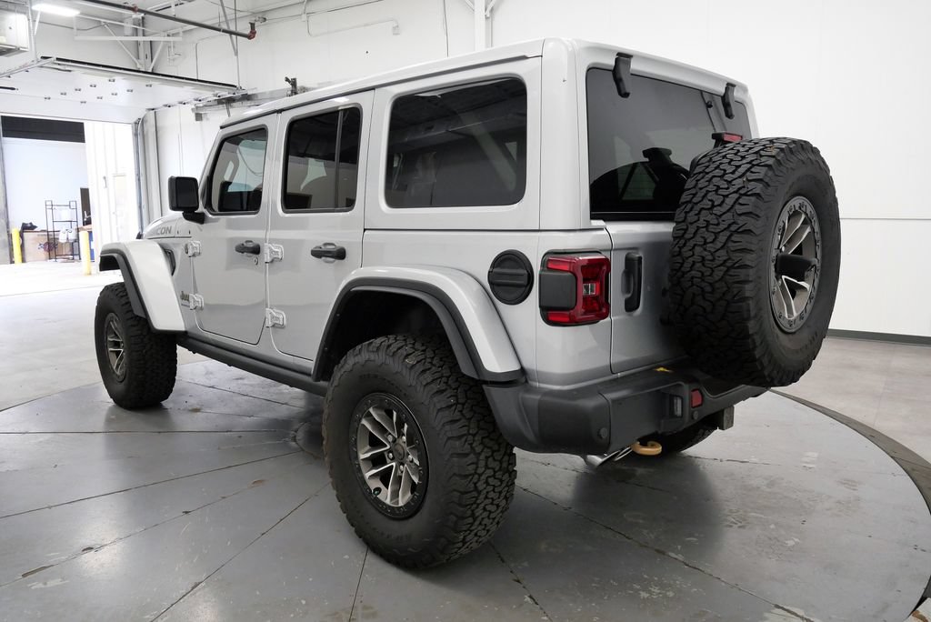 Used 2024 Jeep Wrangler Unlimited Rubicon 392 AWD/4WD image 5