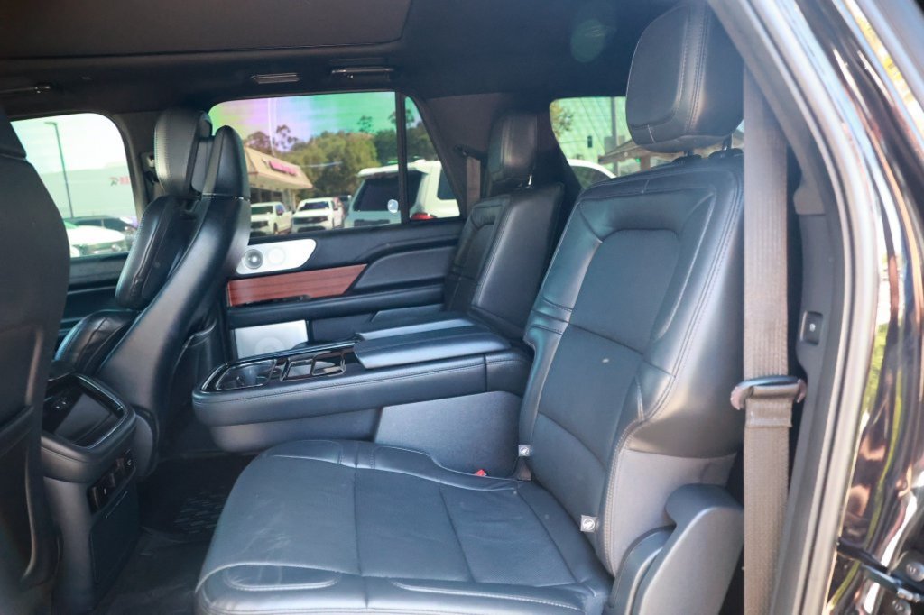 Used 2024 Lincoln Navigator L Reserve AWD/4WD image 36