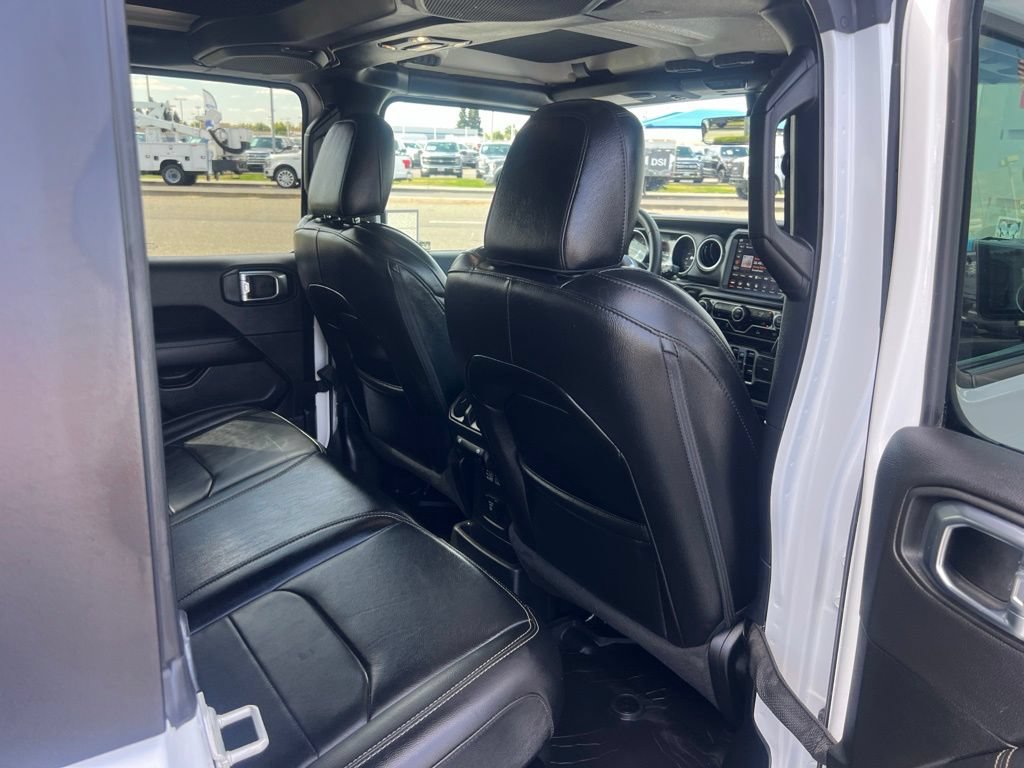 Used 2023 Jeep Wrangler Unlimited Sahara AWD/4WD image 46