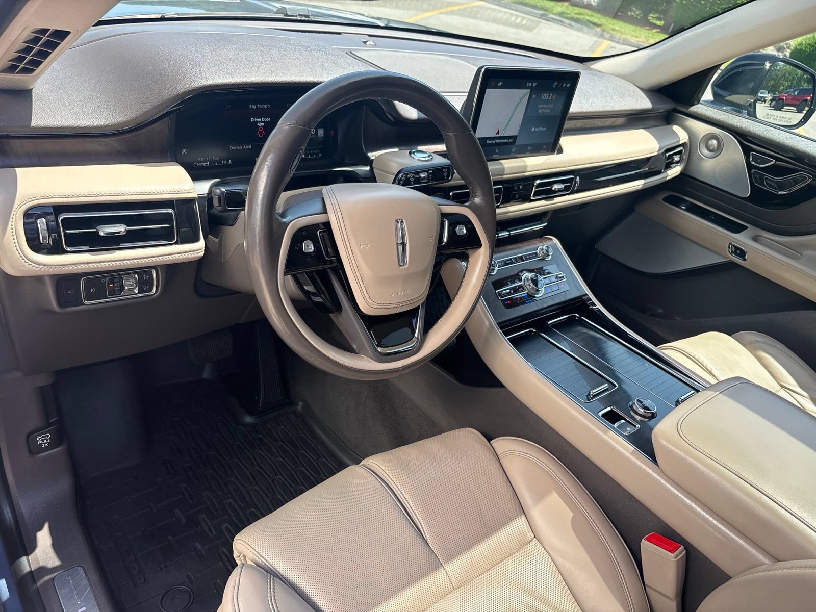 Used 2021 Lincoln Aviator Reserve w/ Equipment Group 201A AWD/4WD image 13