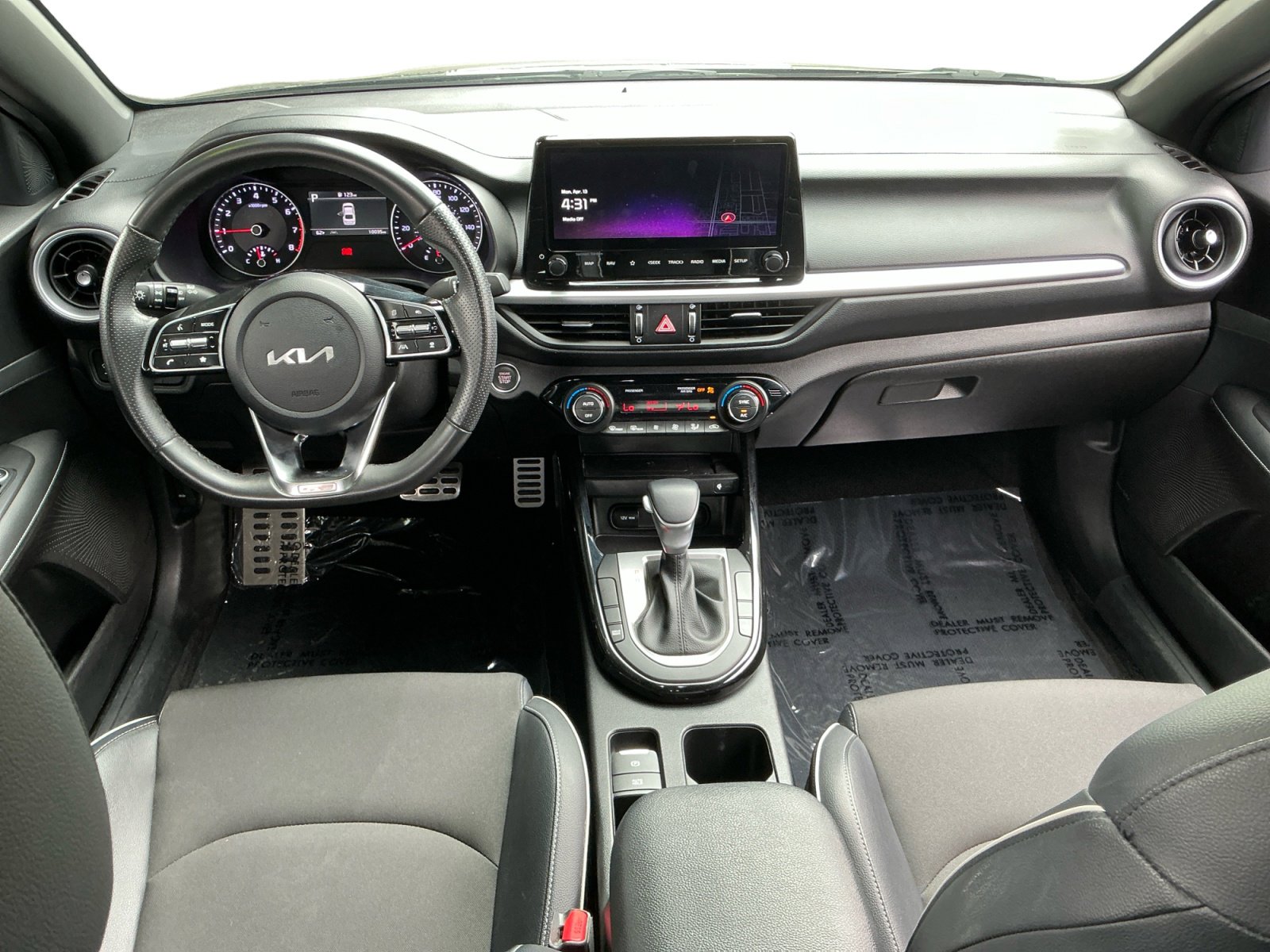 Used 2023 Kia Forte GT-Line w/ GT-Line Premium Package FWD image 10