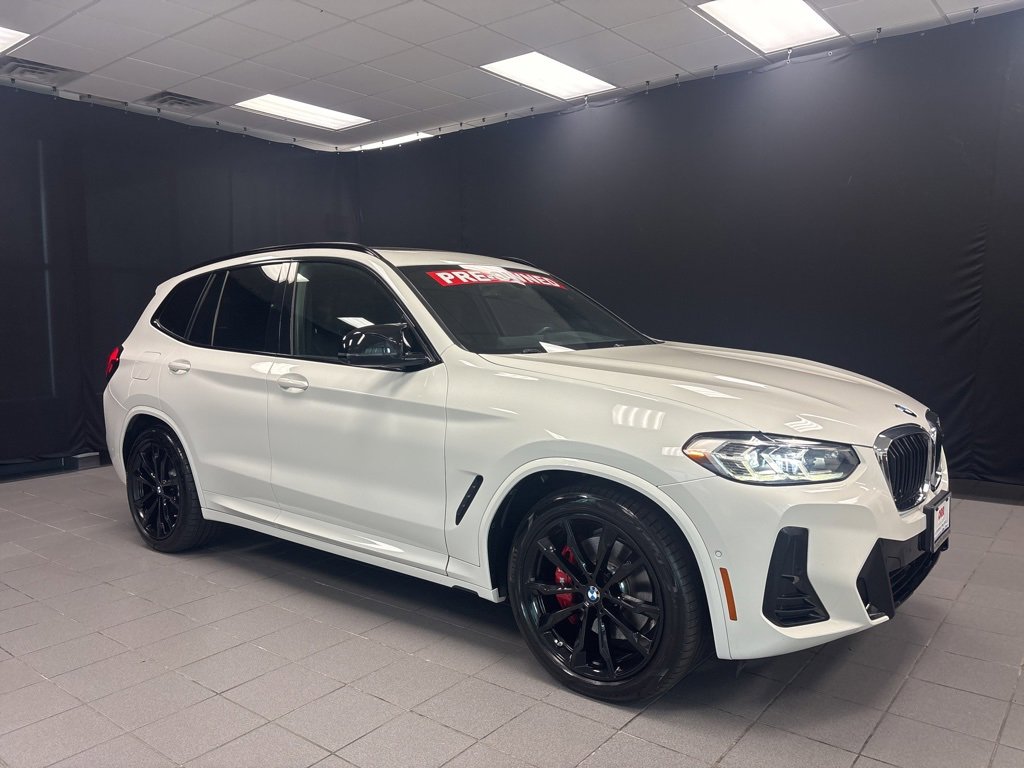 Used 2022 BMW X3 M40i image 1