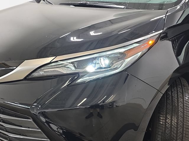 Certified 2026 Toyota Sienna Platinum AWD/4WD image 28