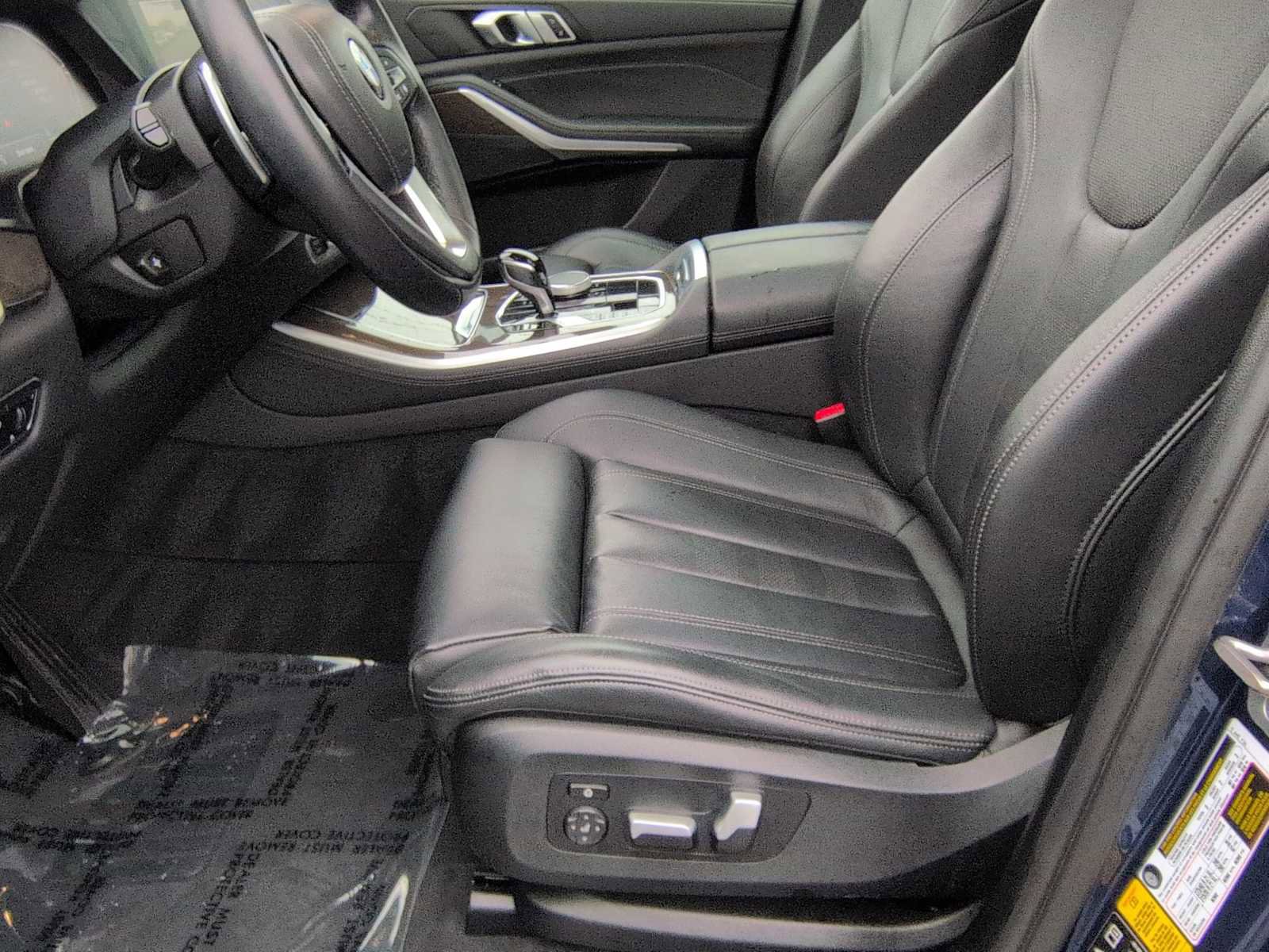 Certified 2022 BMW X5 xDrive40i w/ Parking Assistance Package image 17