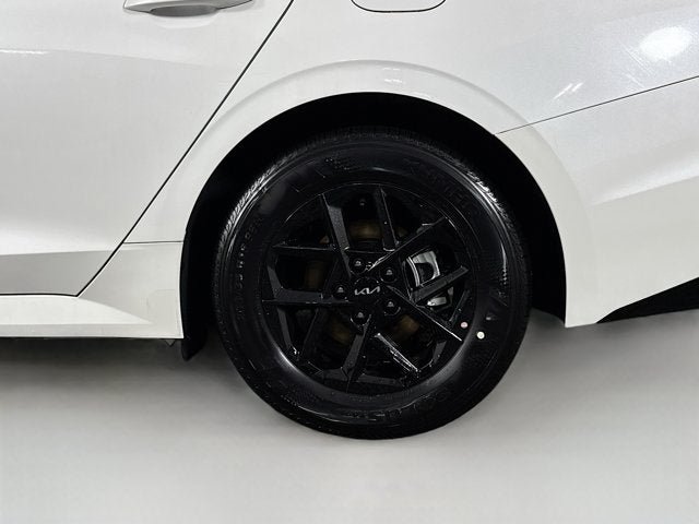 New 2025 Kia K5 LXS FWD image 28