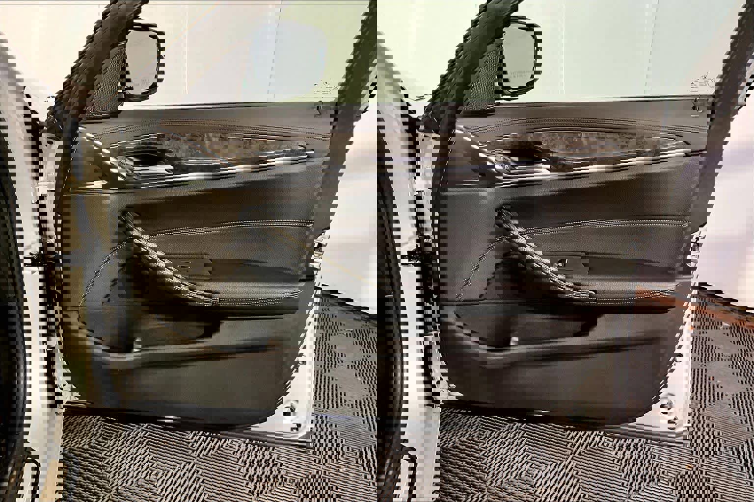 Used 2018 BMW 540i xDrive image 23