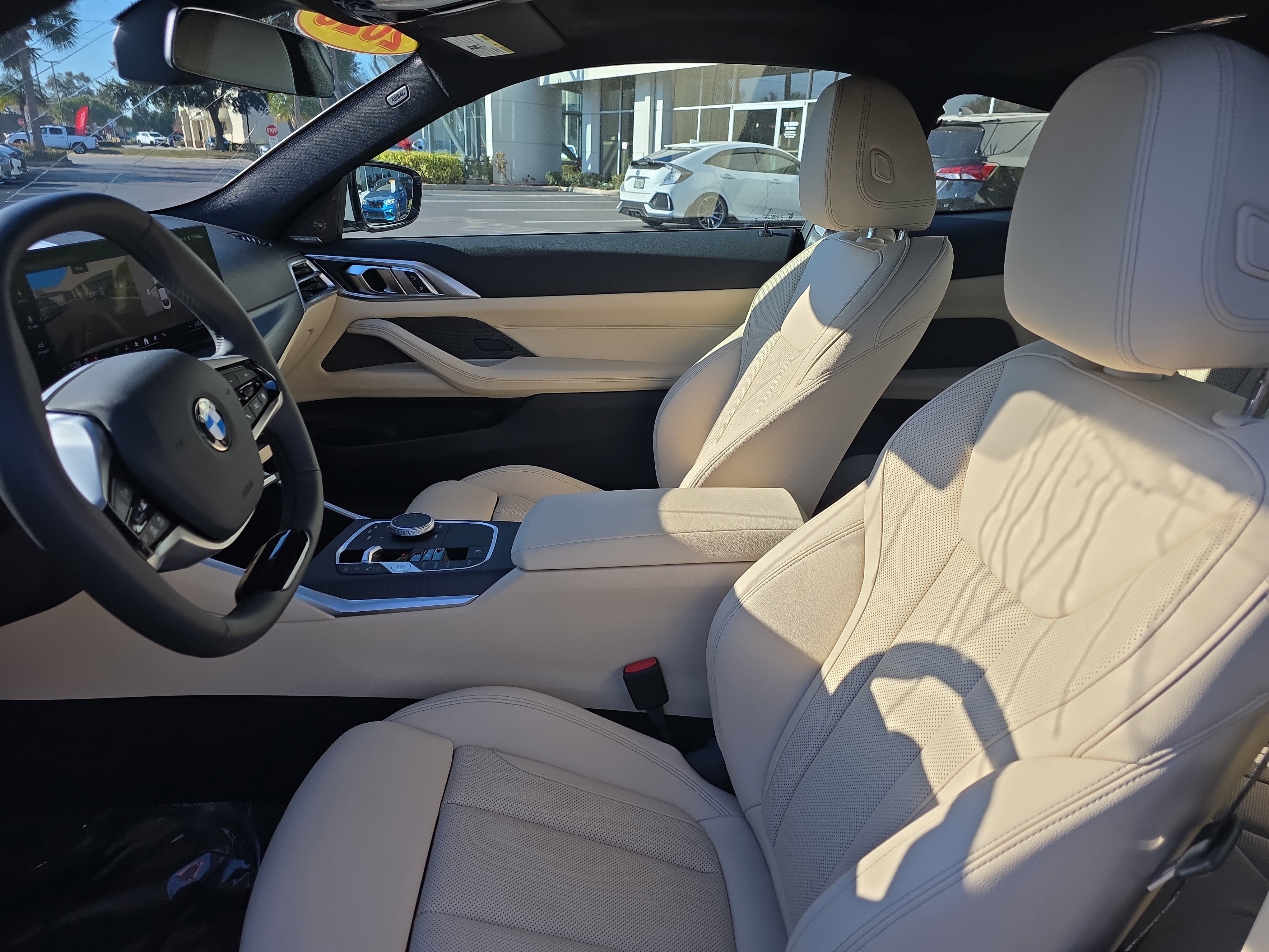 Used 2025 BMW 430i Coupe w/ Premium Package image 12