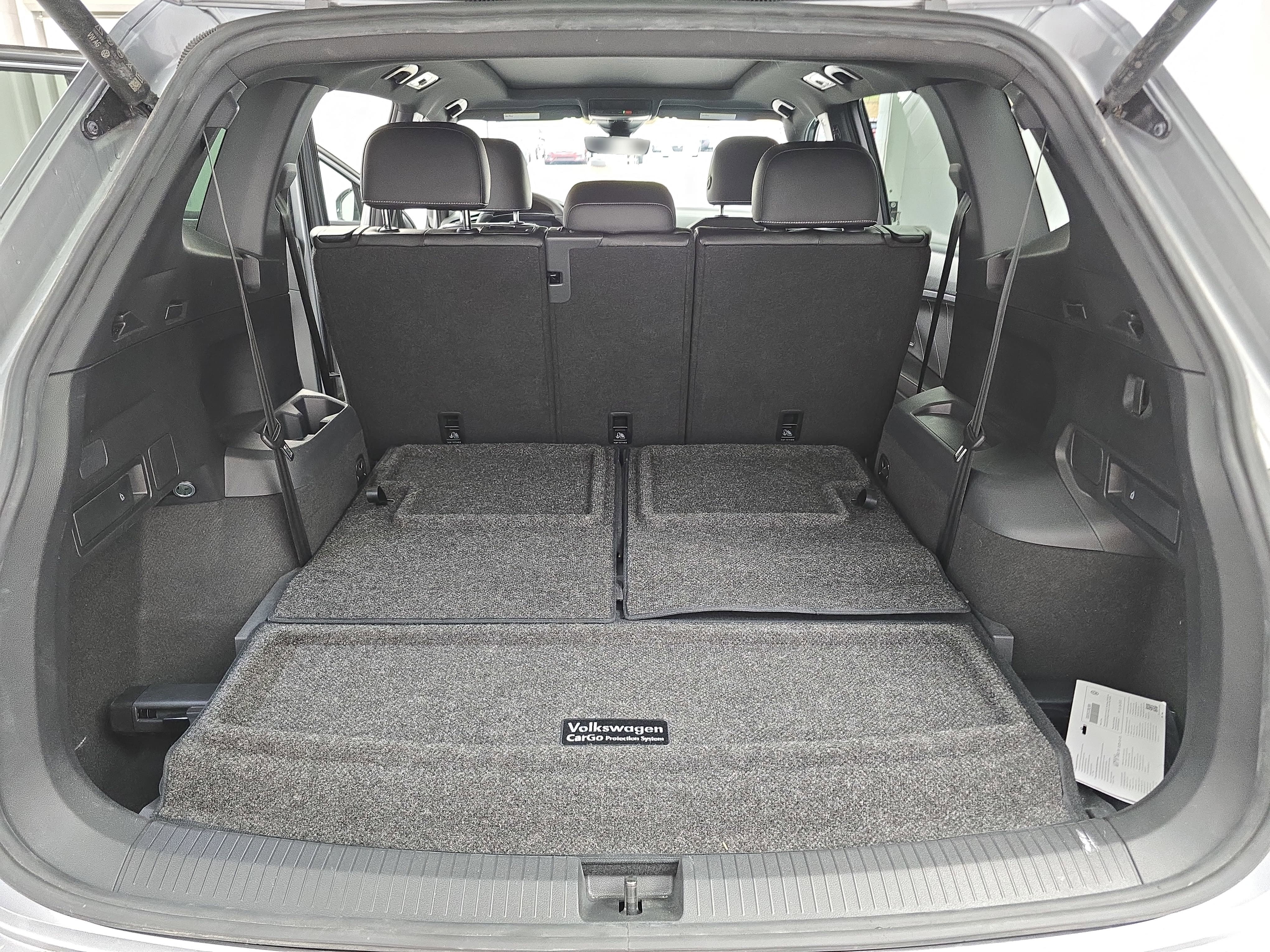 Certified 2022 Volkswagen Tiguan SE R-Line FWD image 13