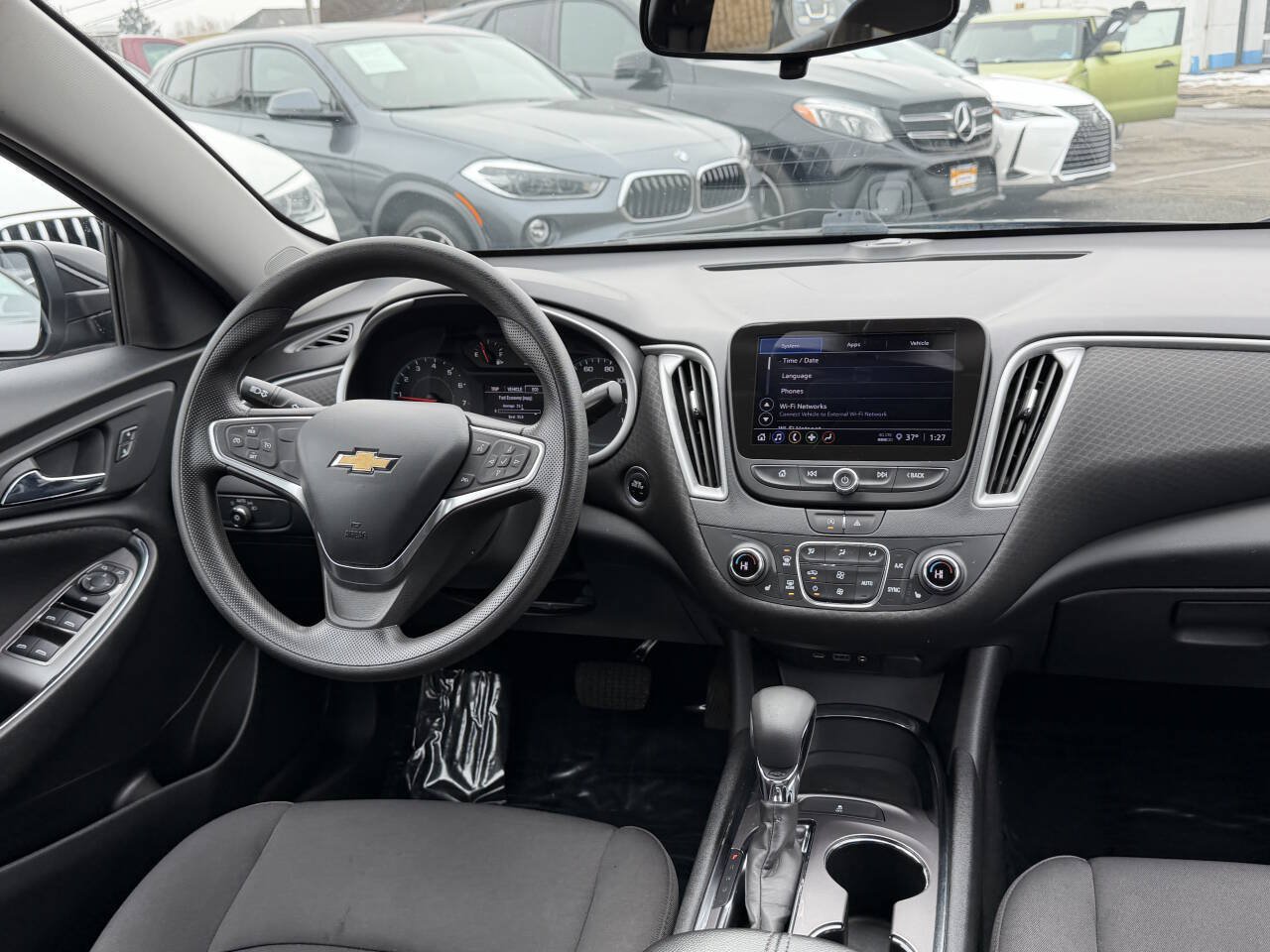 Used 2022 Chevrolet Malibu LT FWD image 19