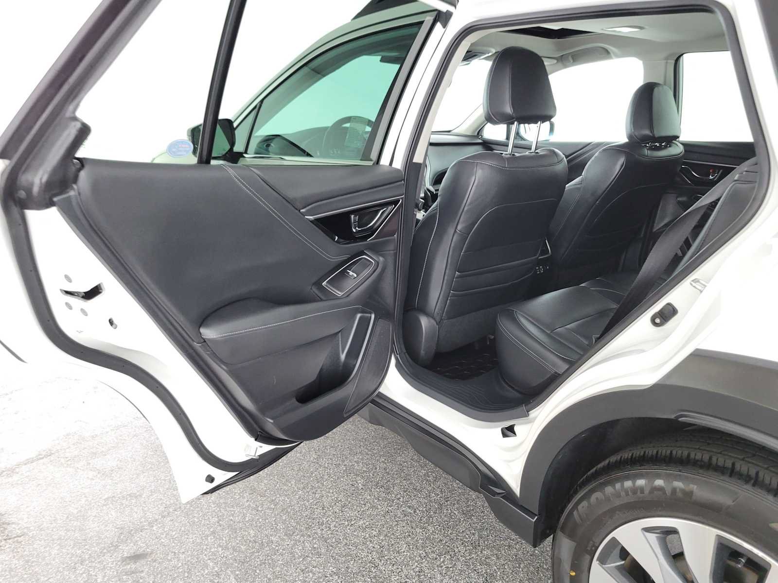 Used 2023 Subaru Outback Limited AWD/4WD image 15