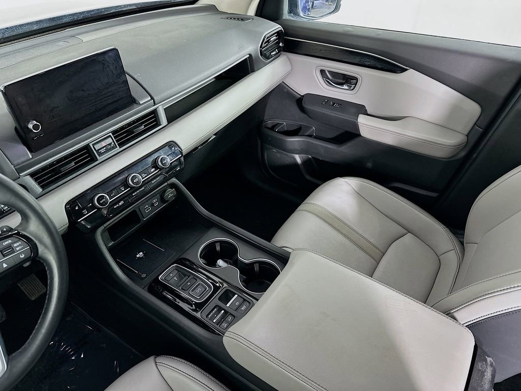 Used 2023 Honda Pilot Touring image 33