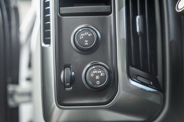 Used 2018 Chevrolet Silverado 1500 LT w/ LT Eassist Package image 37