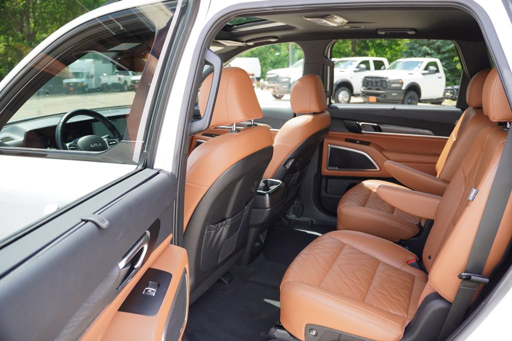Certified 2024 Kia Telluride EX X-Line AWD/4WD image 16