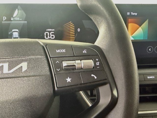 Used 2025 Kia K4 FWD image 14