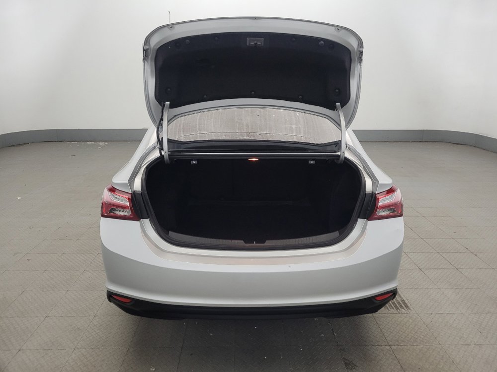 Used 2022 Chevrolet Malibu LT FWD image 29