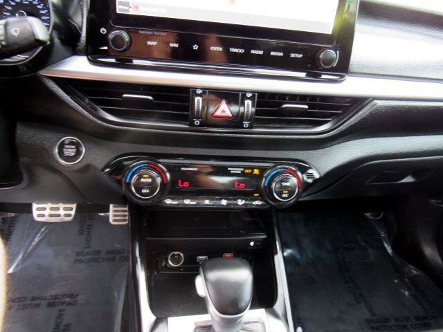 Used 2022 Kia Forte GT-Line w/ GT-Line Premium Package image 26