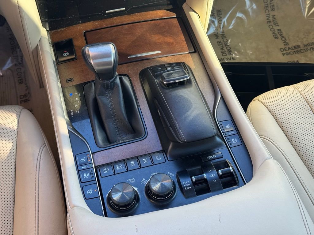 Used 2019 Lexus LX 570 4WD image 19