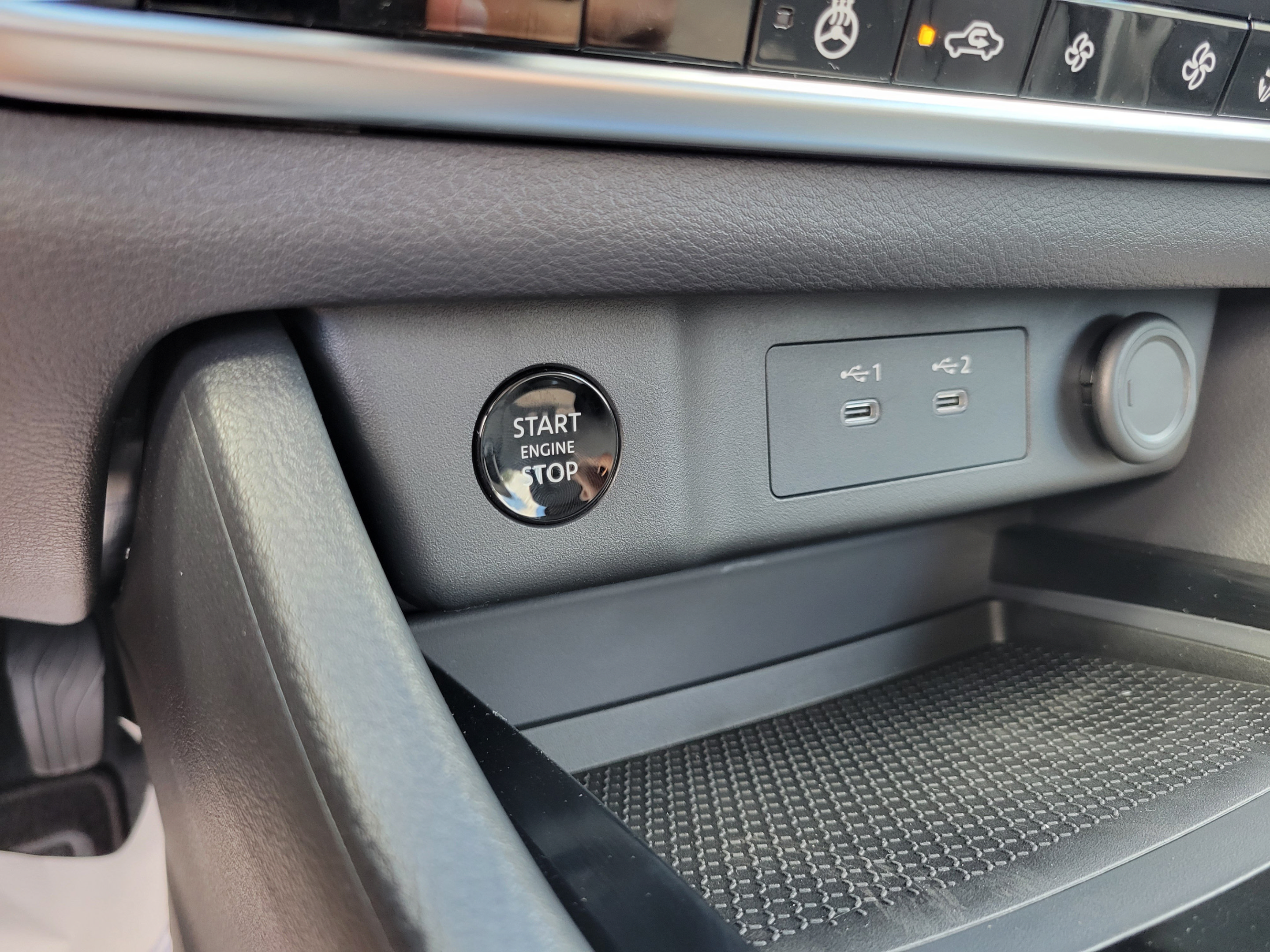 New 2026 Nissan Rogue Dark Armor FWD image 27
