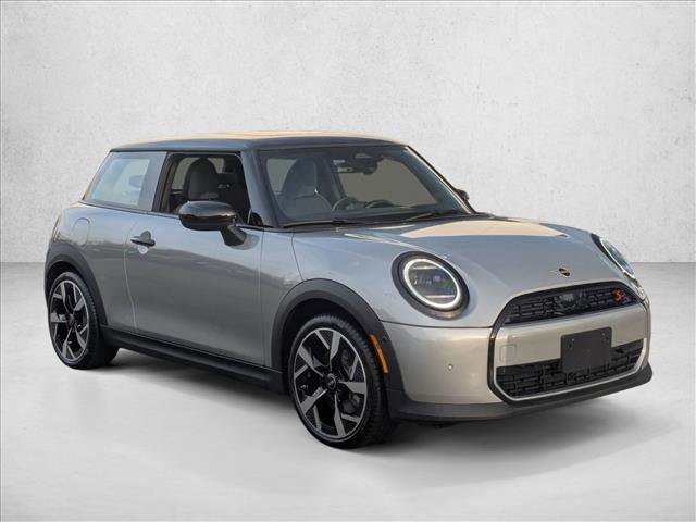 Certified 2025 MINI Cooper S image 3