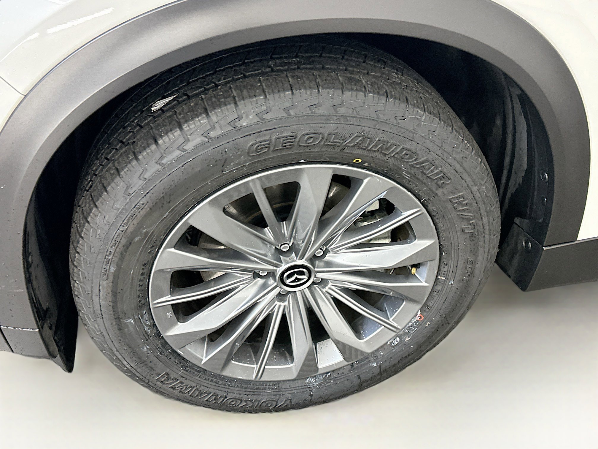 Used 2024 MAZDA CX-90 Plug-In Hybrid w/ Preferred image 11