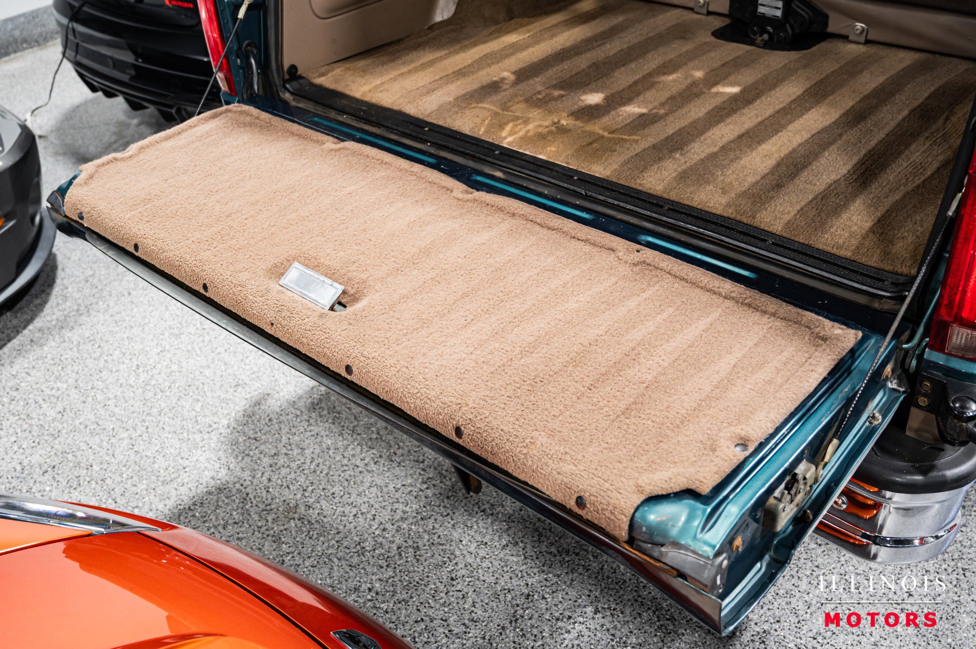 Used 1996 Ford Bronco Eddie Bauer image 29