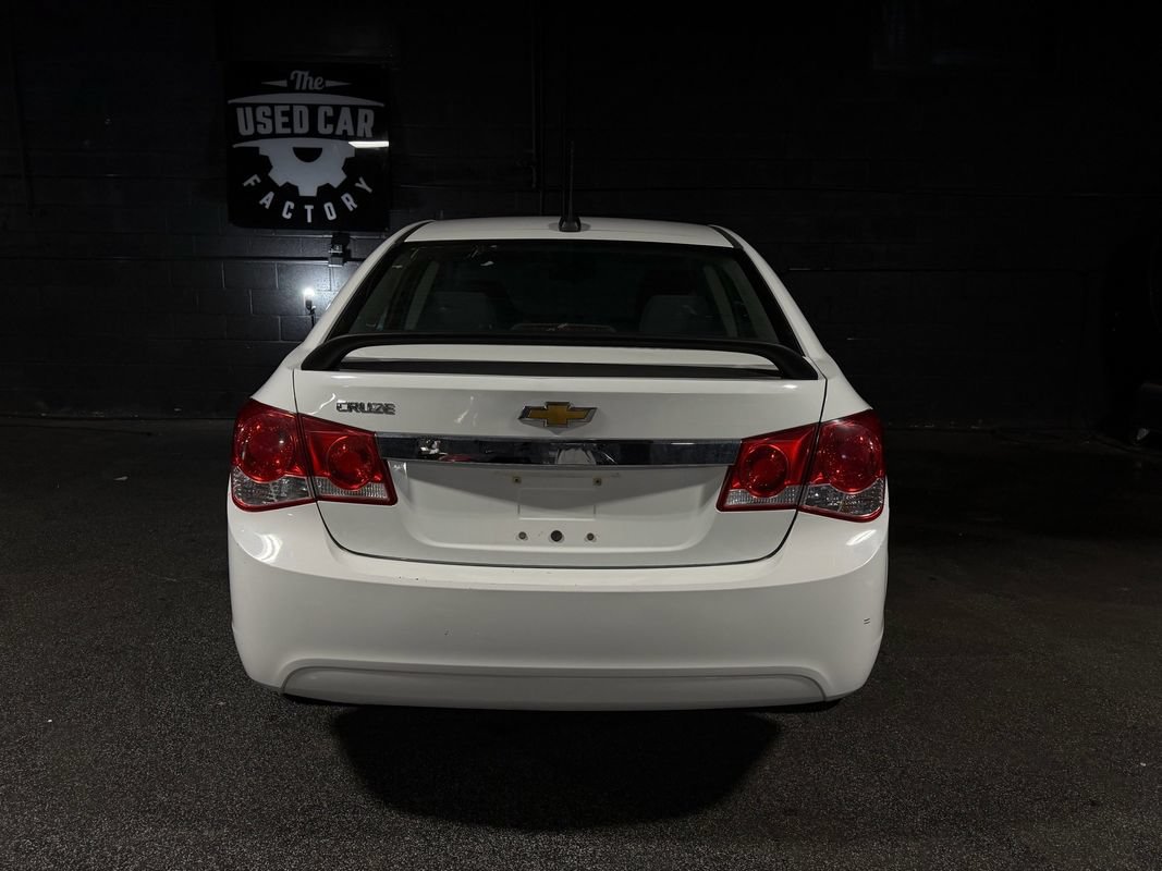 Used 2016 Chevrolet Cruze L FWD image 5