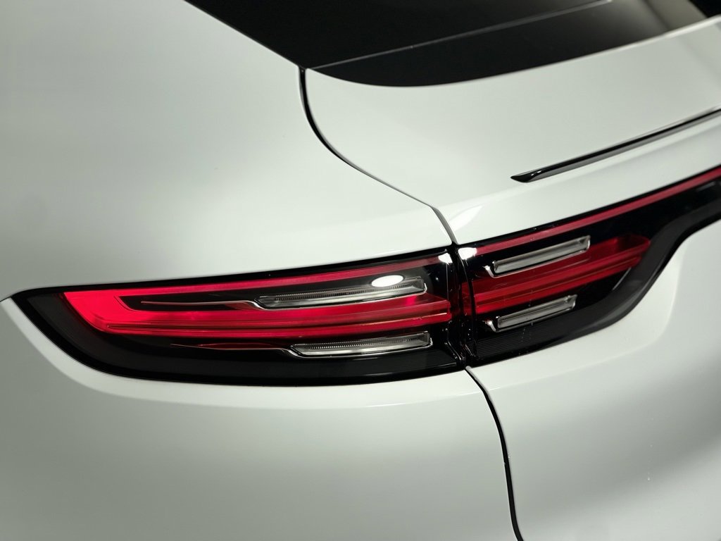Certified 2023 Porsche Cayenne Coupe image 16