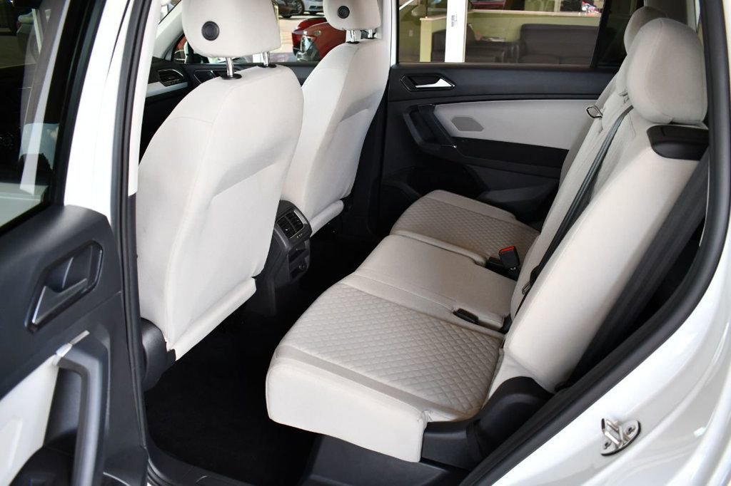 Used 2018 Volkswagen Tiguan S image 15