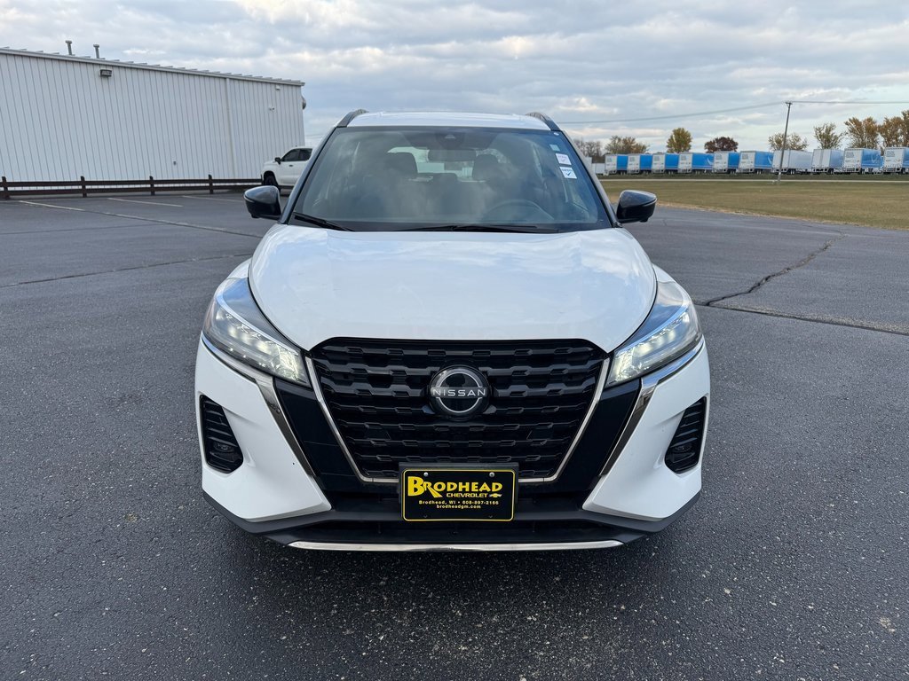 Used 2024 Nissan Kicks SR image 8