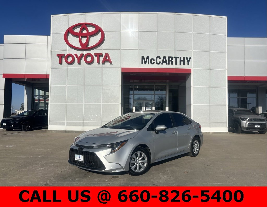 Certified 2022 Toyota Corolla LE image 1