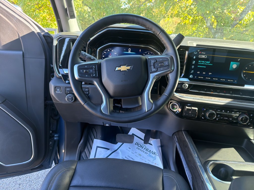 Used 2025 Chevrolet Silverado 2500 LTZ w/ LTZ Plus Package AWD/4WD image 16