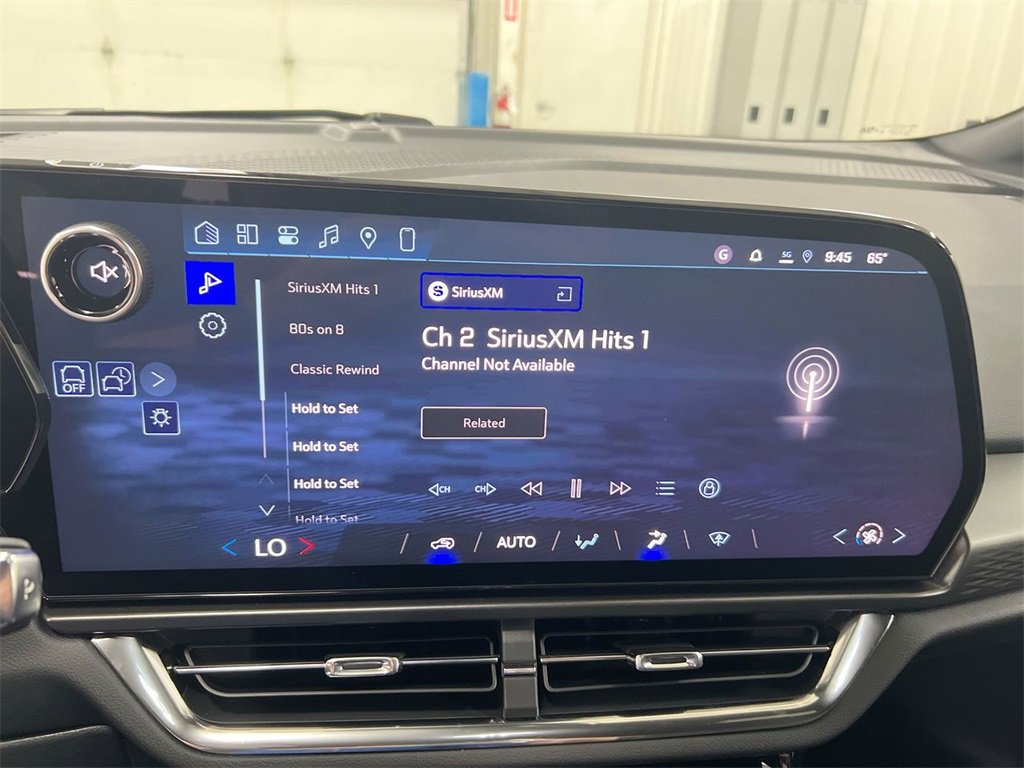 New 2026 Chevrolet Equinox EV LT image 13