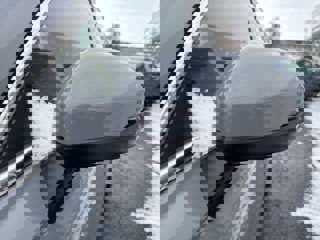 Used 2025 Honda CR-V EX-L image 8