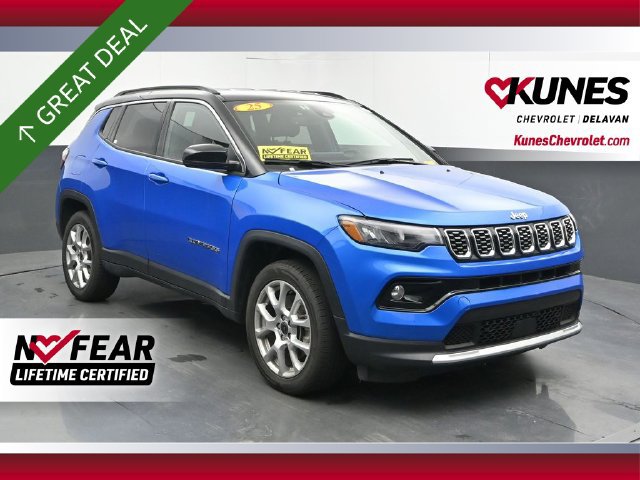 Used 2025 Jeep Compass Limited AWD/4WD image 1