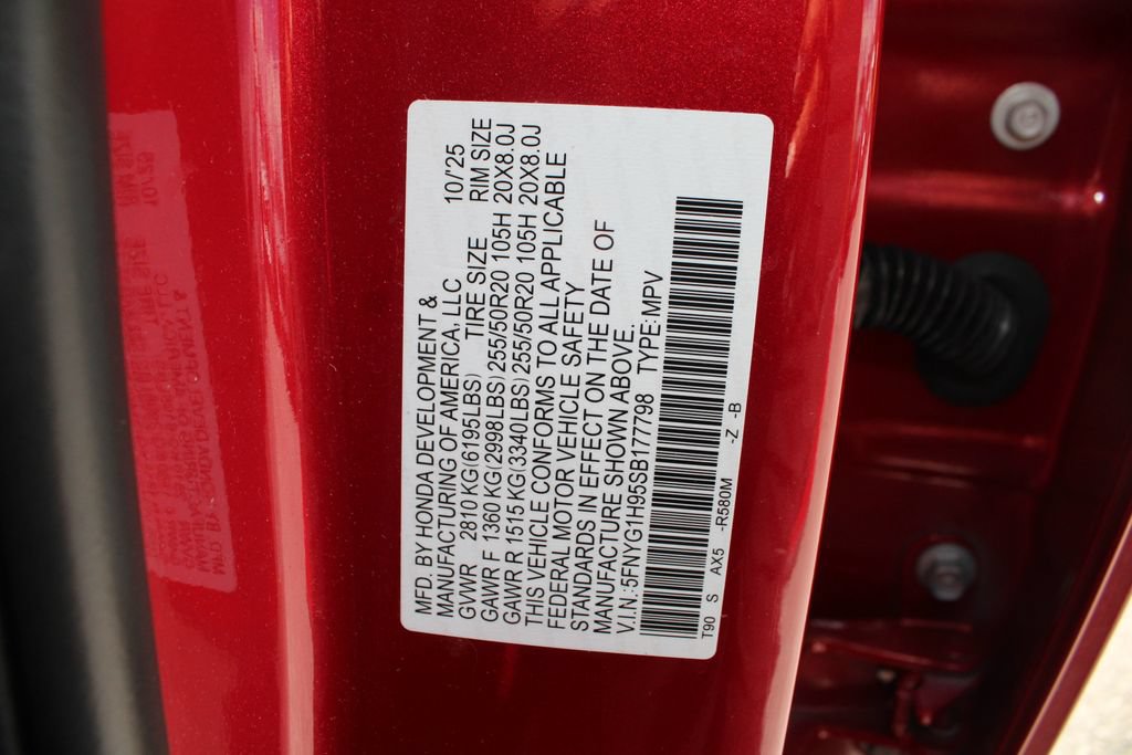 Certified 2025 Honda Pilot Black Edition image 40