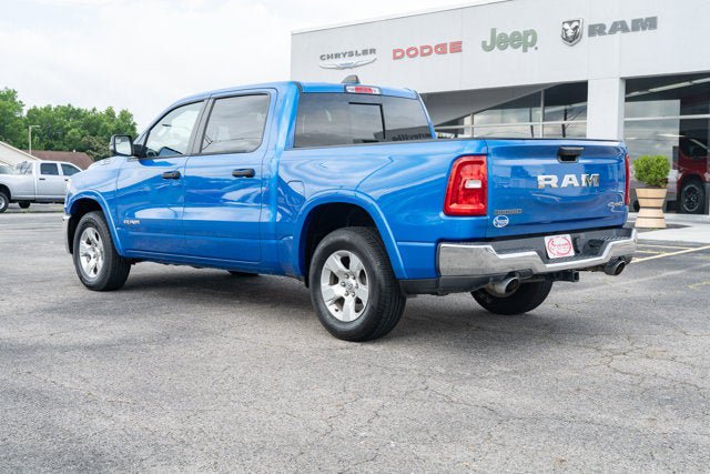 Certified 2025 RAM 1500 Big Horn AWD/4WD image 3