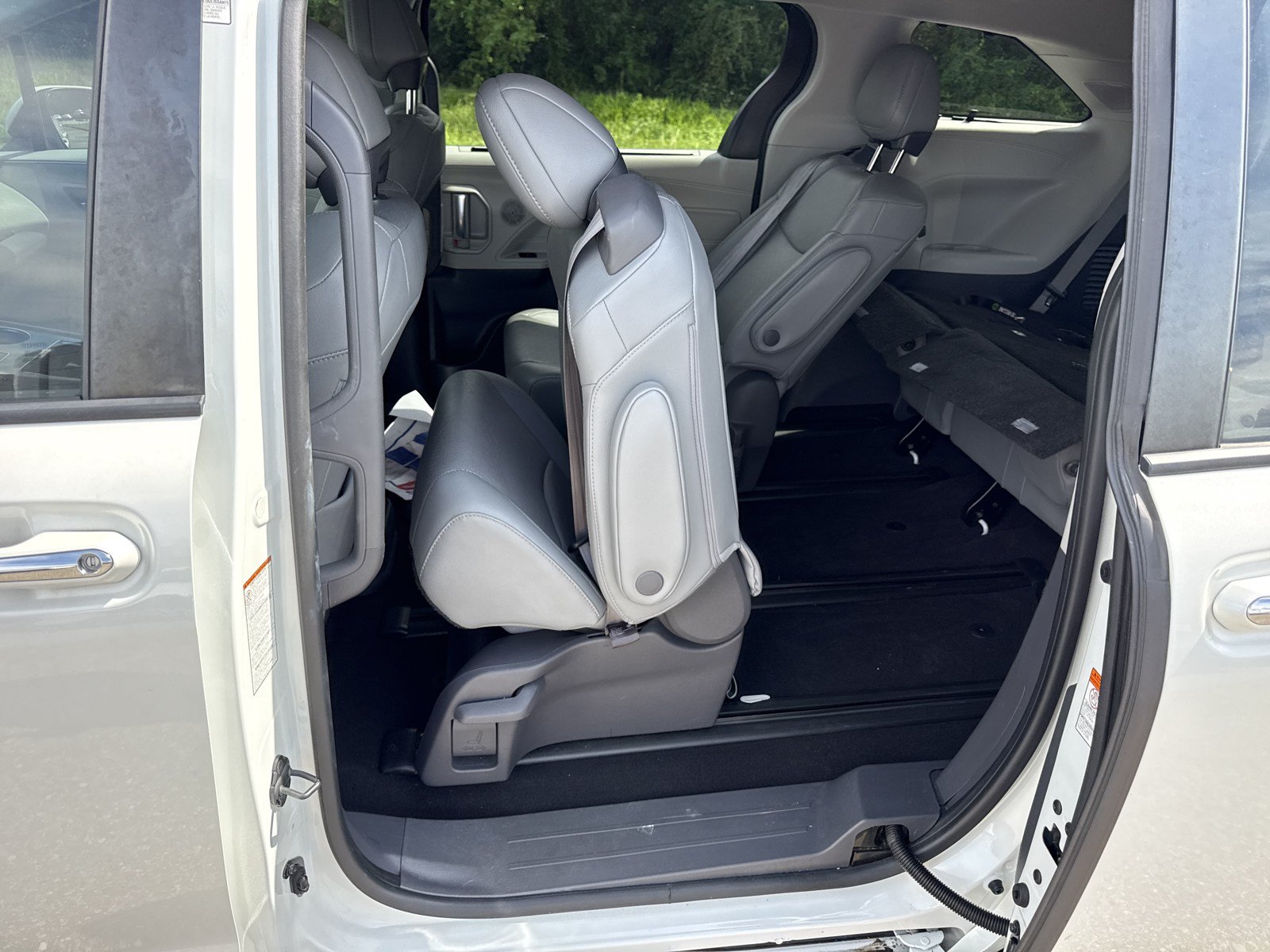 Used 2021 Toyota Sienna Limited AWD/4WD image 15