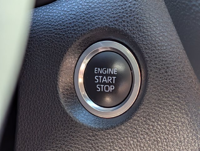 Used 2025 Toyota Corolla SE FWD image 27