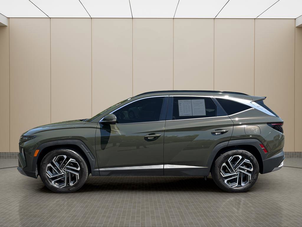 Certified 2025 Hyundai Tucson Limited FWD image 2