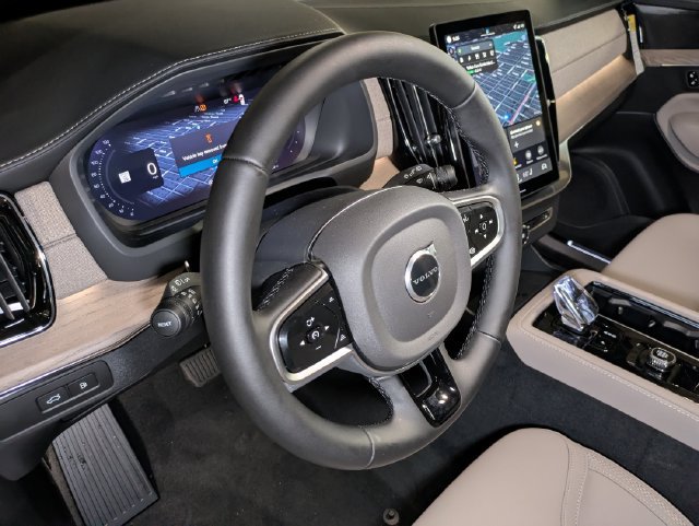 New 2026 Volvo XC90 T8 Plus w/ Protection Package AWD/4WD image 17