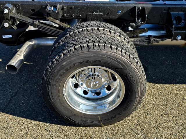 New 2026 RAM 3500 Big Horn w/ Laramie Trim Package AWD/4WD image 34